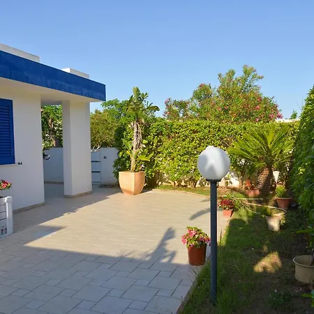 Villetta Da Carmen Torre dell'Orso Exterior photo